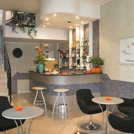 Hotel Villa Rossi Bellaria-Igea Marina Extérieur photo