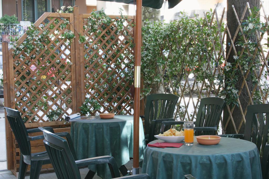 Hotel Villa Rossi Bellaria-Igea Marina Extérieur photo