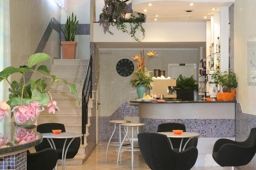 Hotel Villa Rossi Bellaria-Igea Marina Extérieur photo
